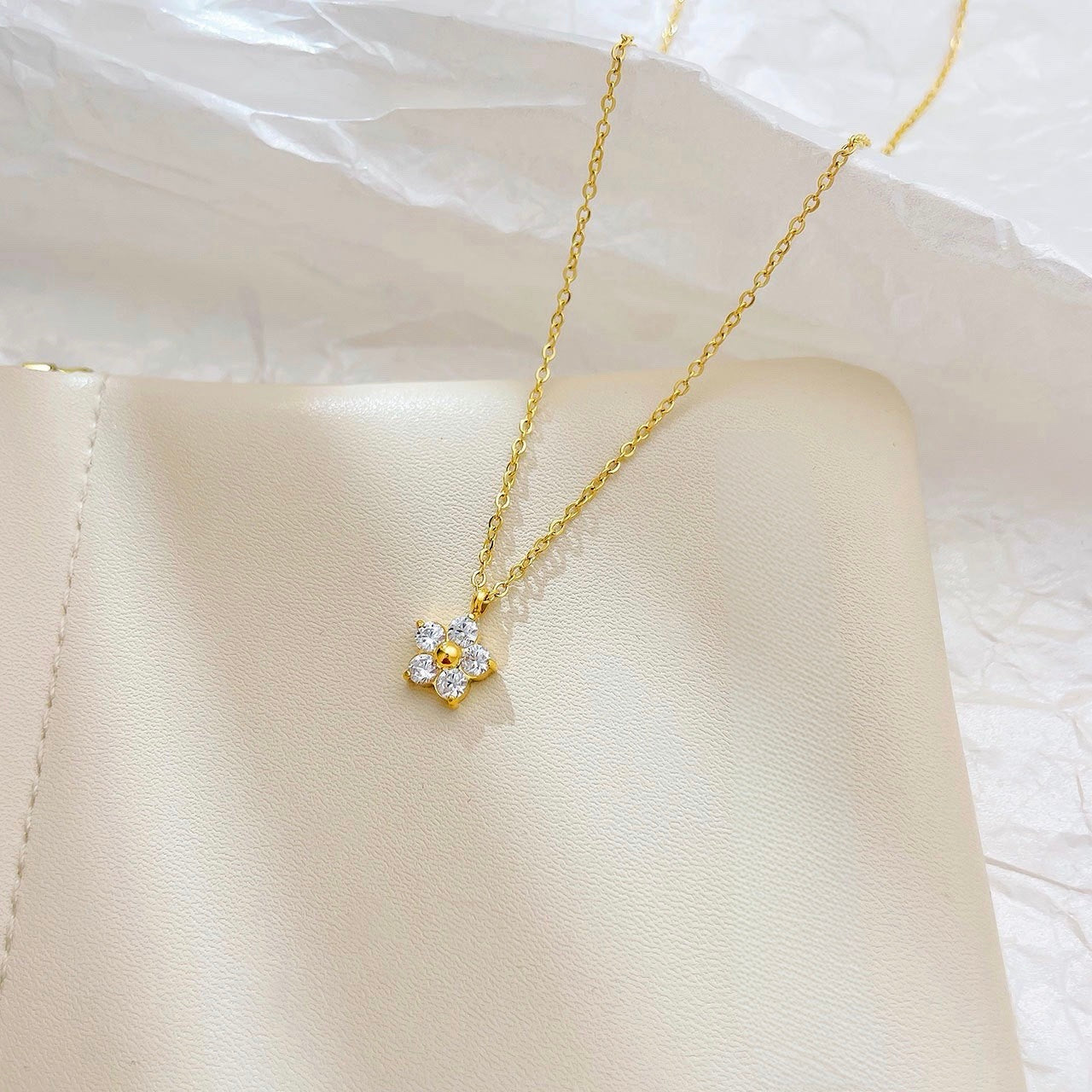 18K Gold Platinum Real Gold Plated Flower 304 Stainless Steel Sweet Waterproof